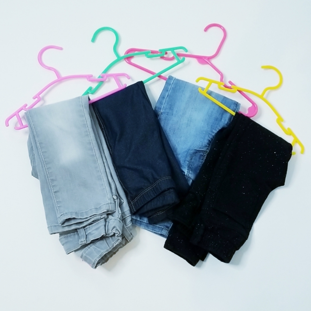 Bundle of four sz 4T girls jeggings